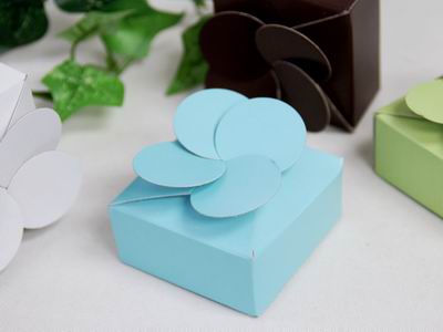 Boite à dragées petale couleur bleu